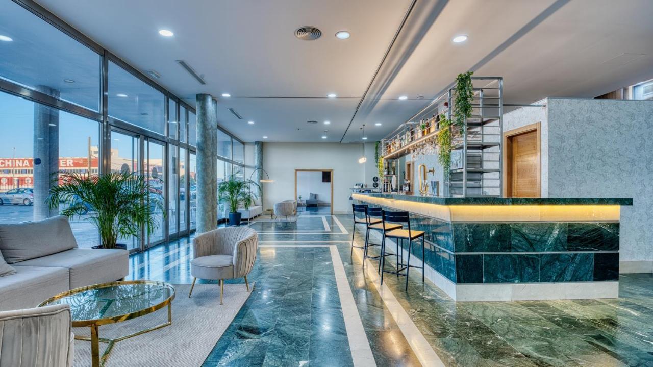Checkin Madrid 莫斯托雷斯 外观 照片